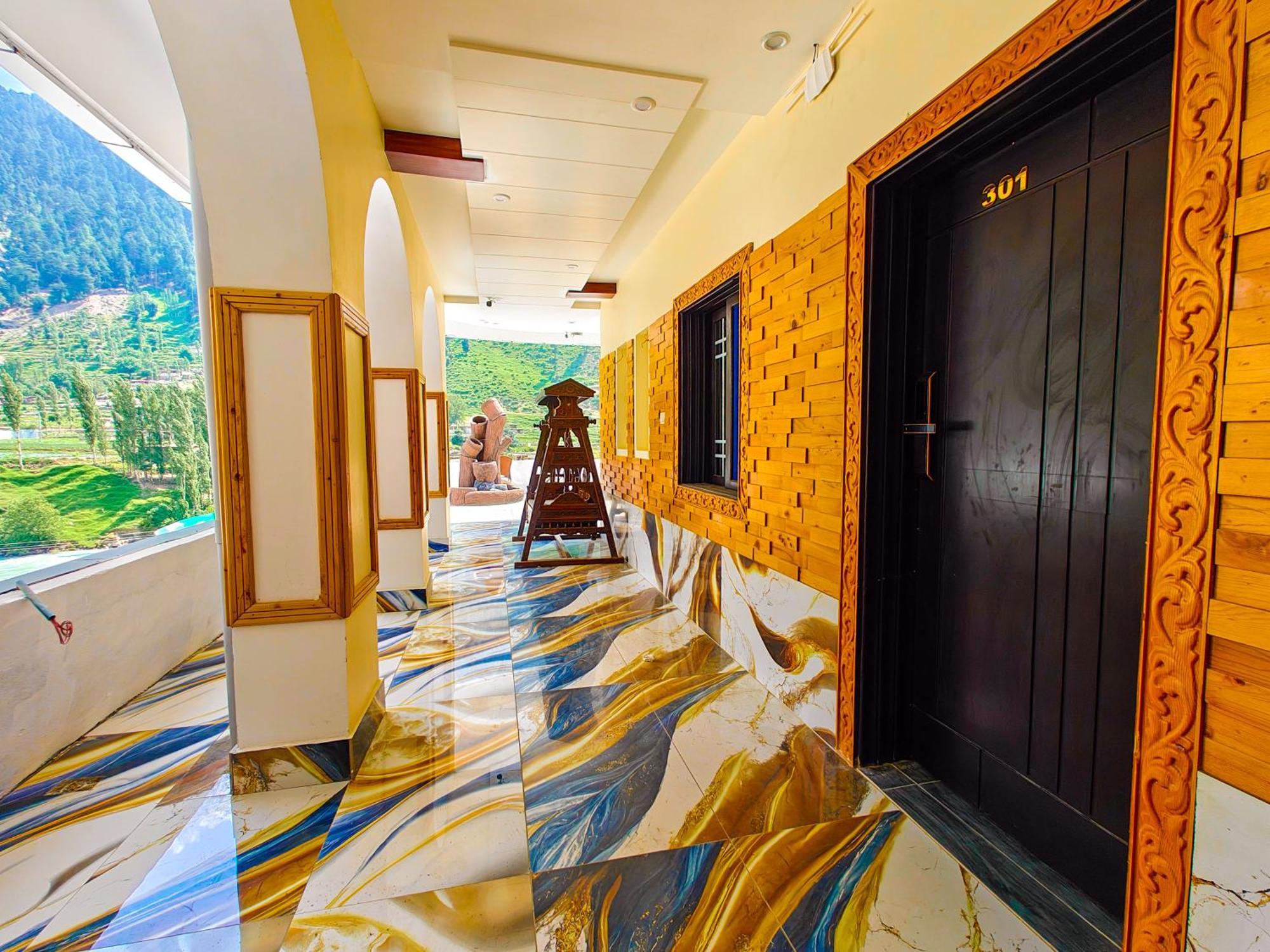 White Forest Hotel Kalam 외부 사진