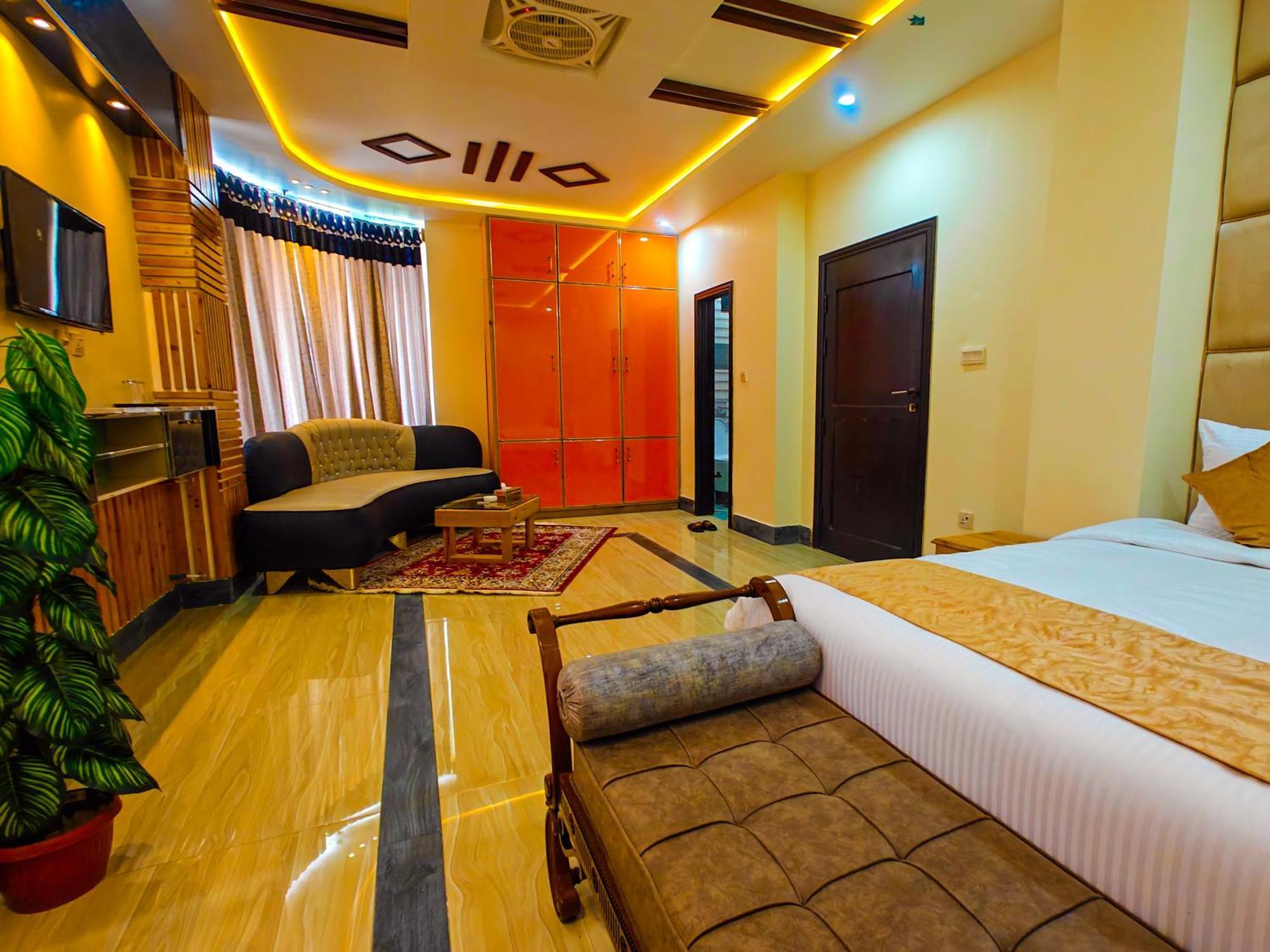 White Forest Hotel Kalam 외부 사진