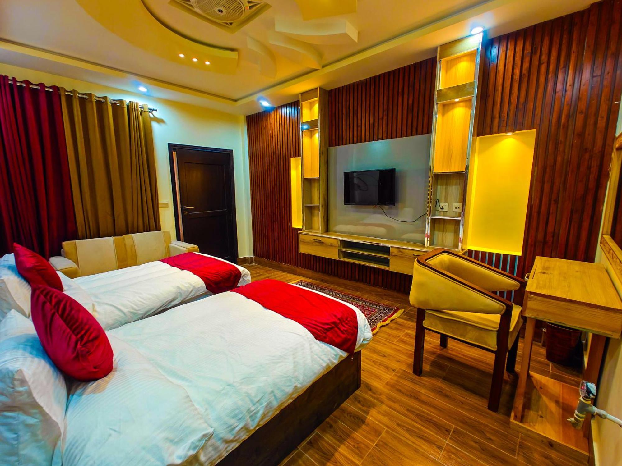 White Forest Hotel Kalam 외부 사진
